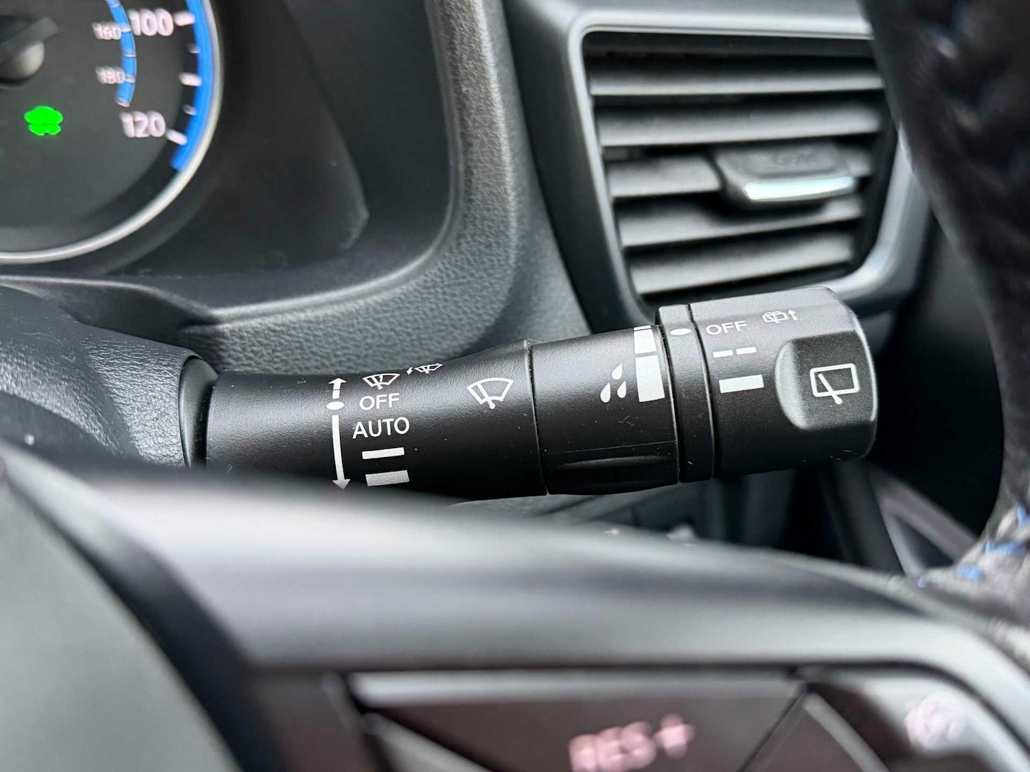 Used Nissan Leaf 2023 for sale - 76905084: Photo 35