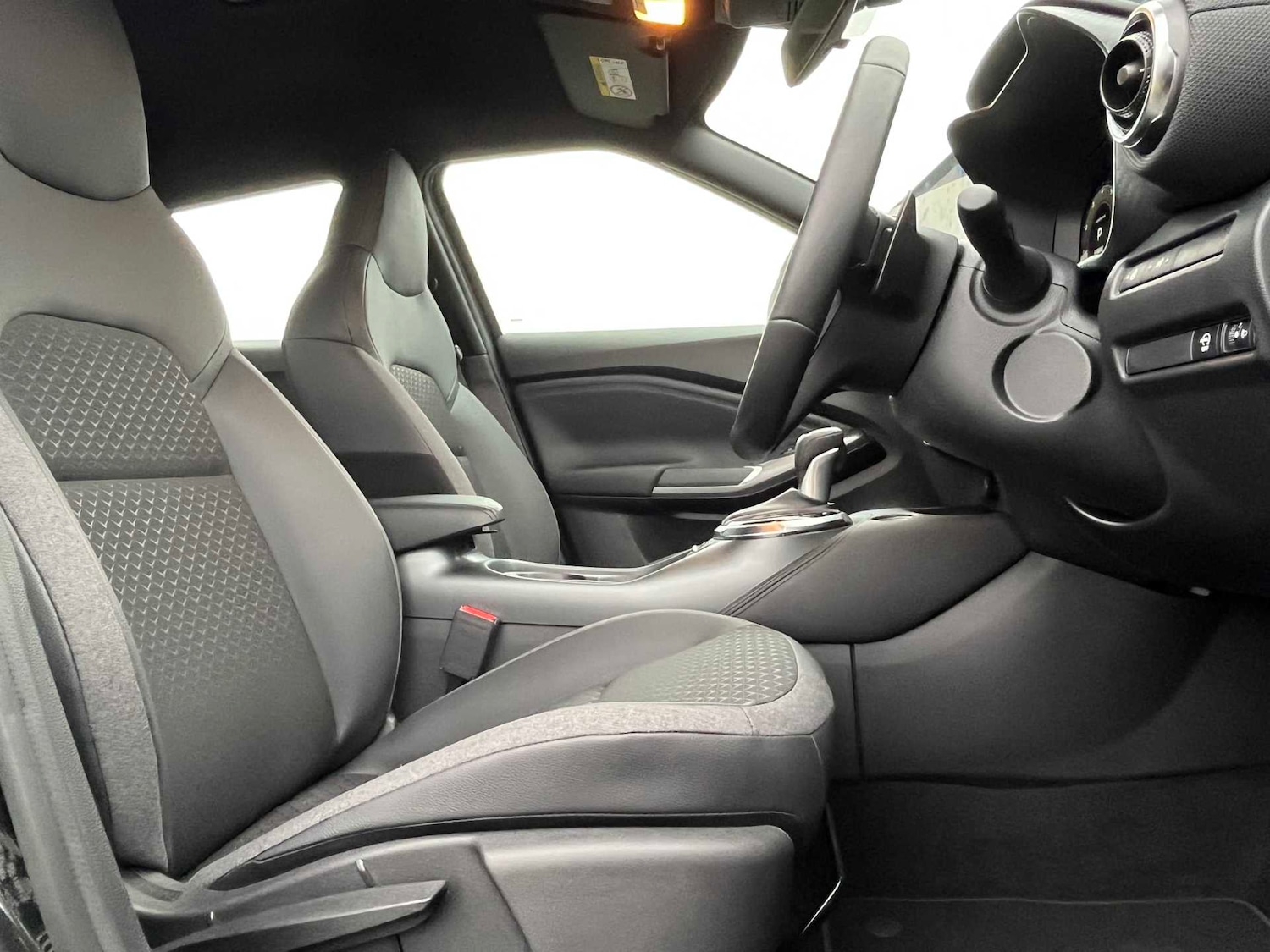 Used Nissan Juke 2025 for sale - 77610110: Photo 22