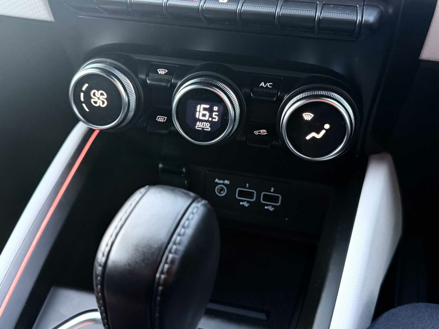 Used Renault Clio 2022 for sale - 76412485: Photo 12