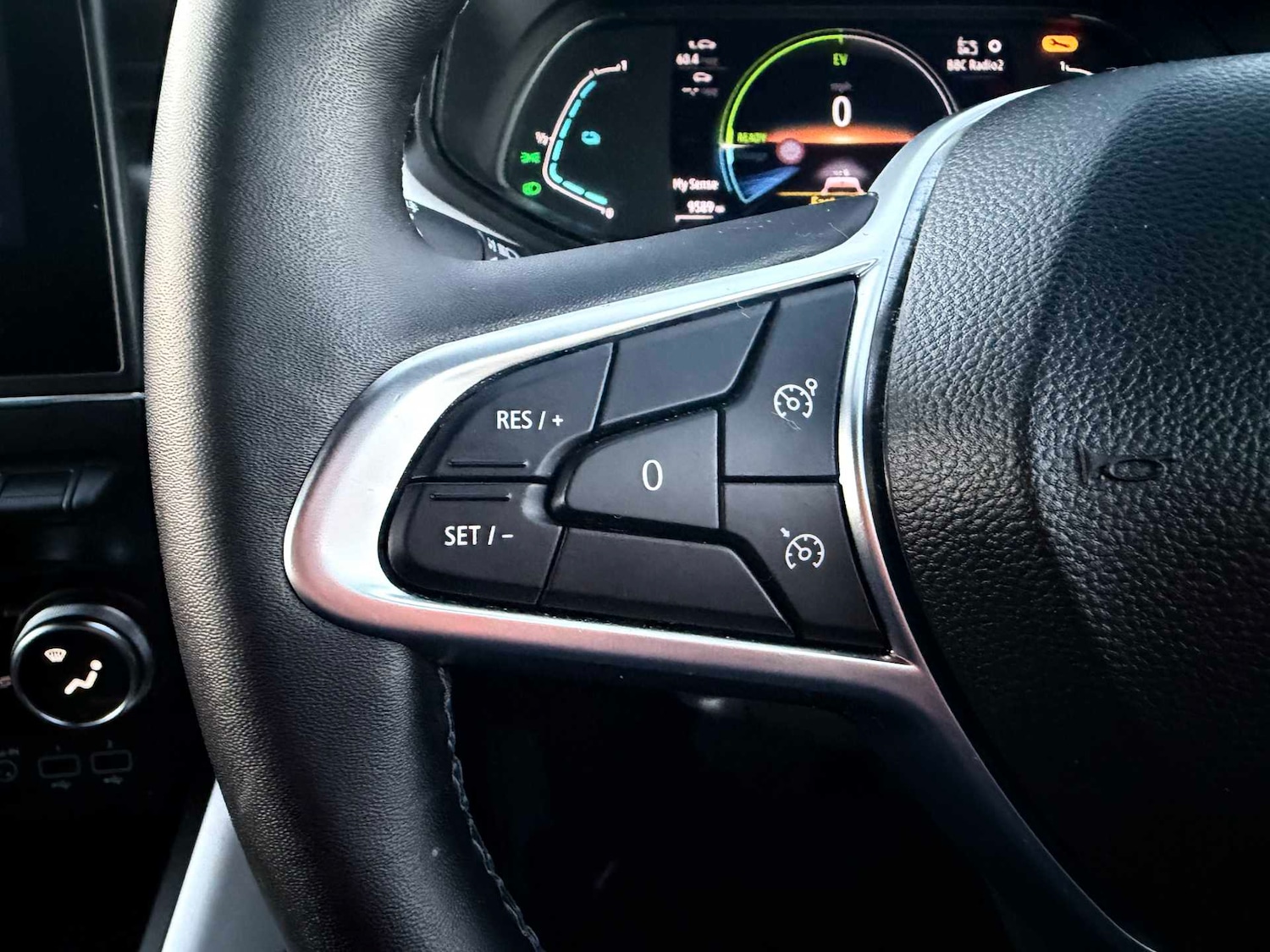 Used Renault Clio 2022 for sale - 76412485: Photo 32