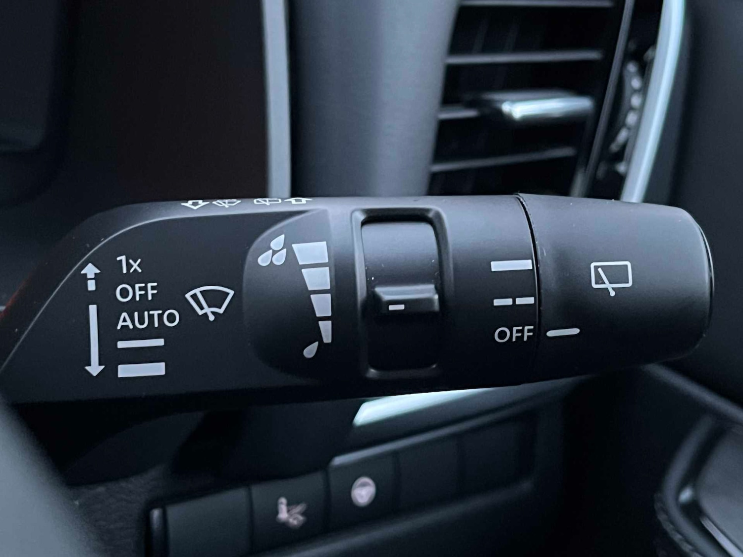 Used Nissan X-Trail 2025 for sale - 77201355: Photo 41