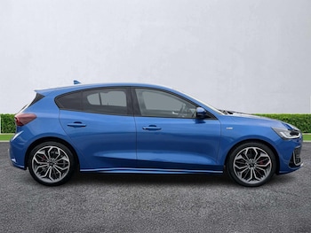 Used Ford Focus 2022 for sale - 76492407: Photo