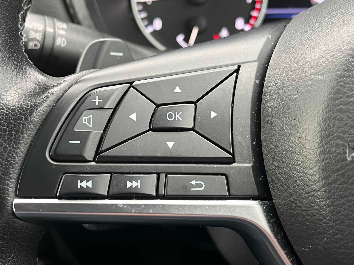 Used Nissan Juke 2023 for sale - 78011620: Photo 31