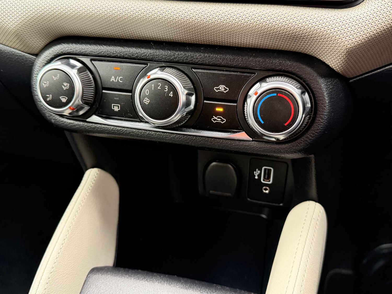 Used Nissan Micra 2019 for sale - 76492411: Photo 13