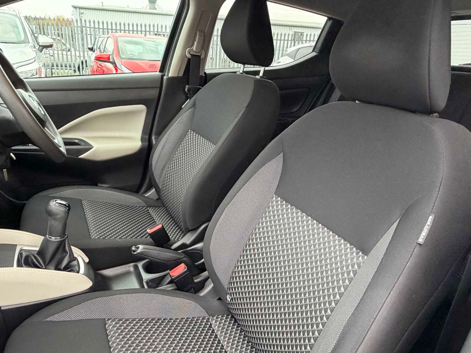 Used Nissan Micra 2019 for sale - 76492411: Photo 38