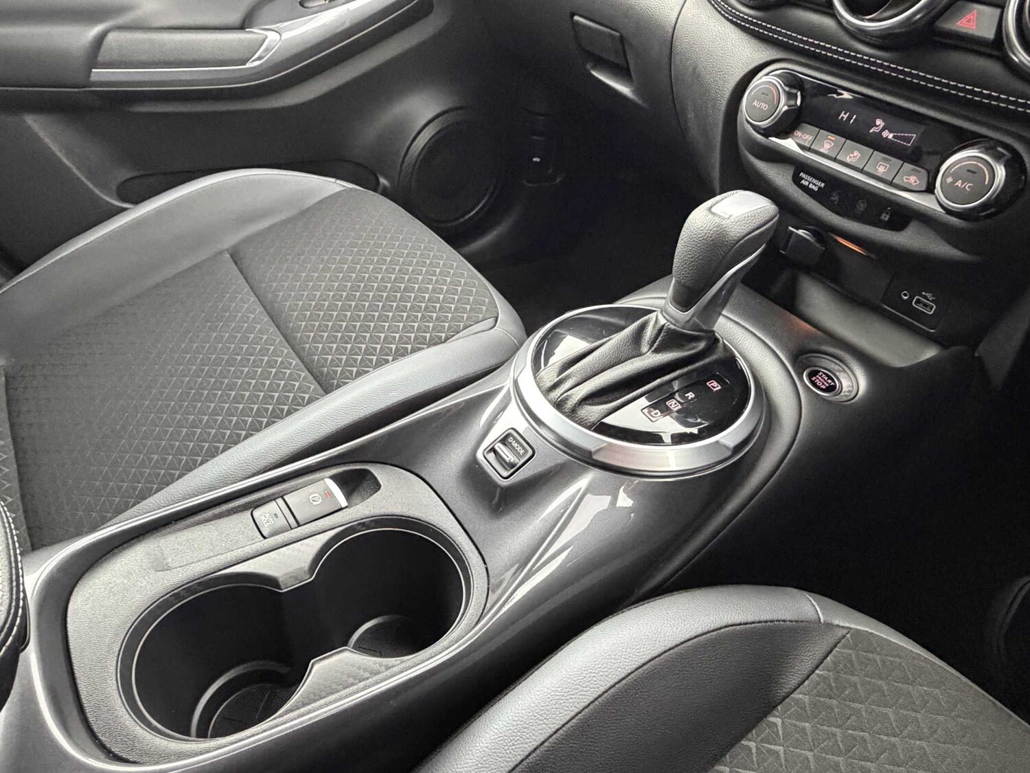 Used Nissan Juke 2022 for sale - 76193233: Photo 11