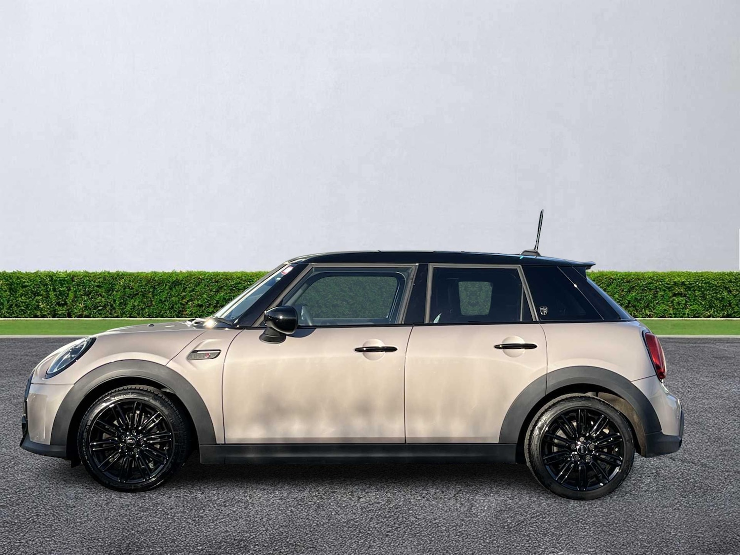 Used MINI Hatch 2022 for sale - 77223334: Photo 10