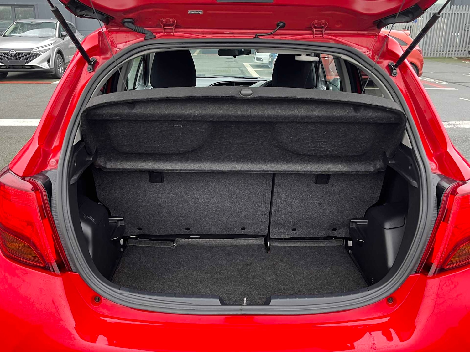 Used Toyota Yaris 2016 for sale - 77404820: Photo 13