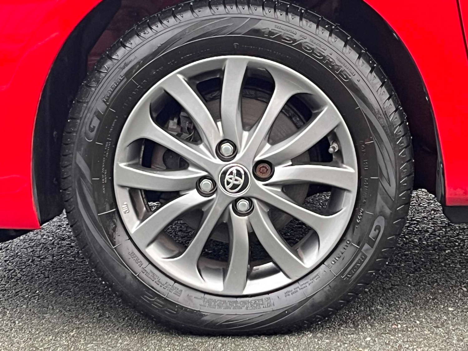 Used Toyota Yaris 2016 for sale - 77404820: Photo 17