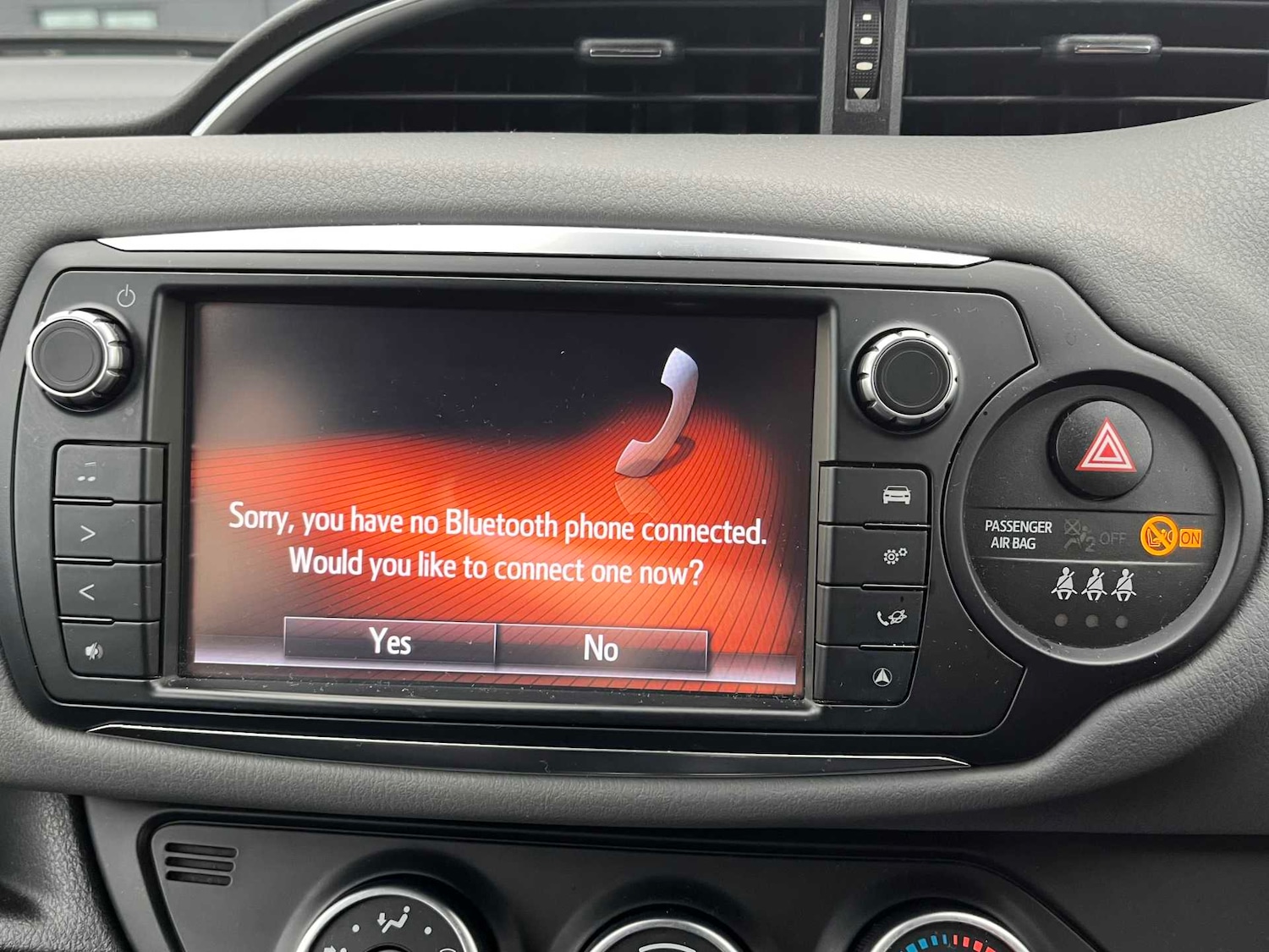 Used Toyota Yaris 2016 for sale - 77404820: Photo 30