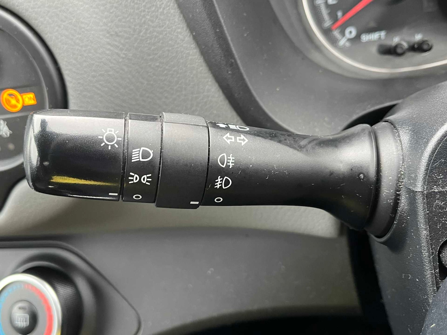 Used Toyota Yaris 2016 for sale - 77404820: Photo 36