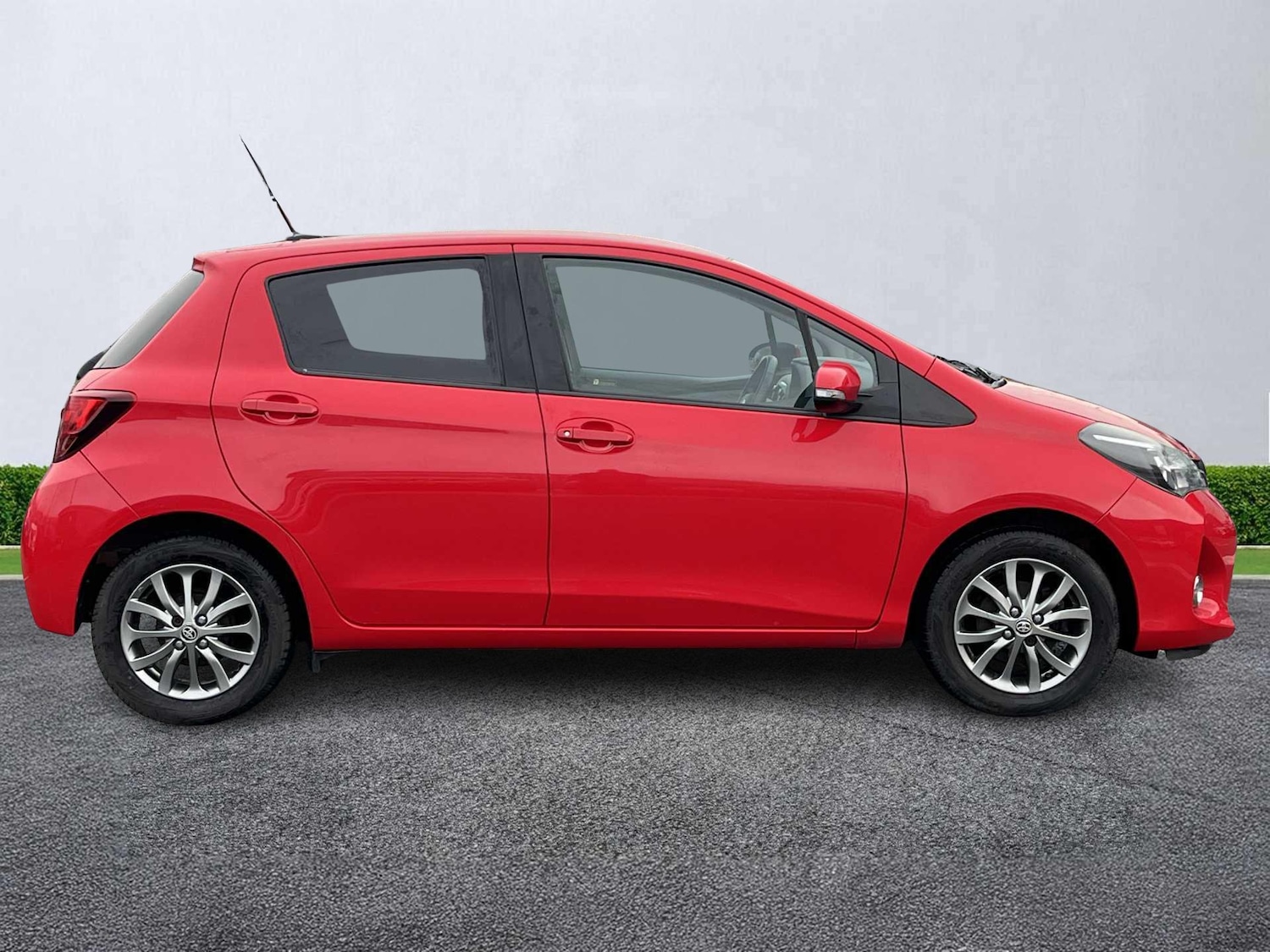 Used Toyota Yaris 2016 for sale - 77404820: Photo 7