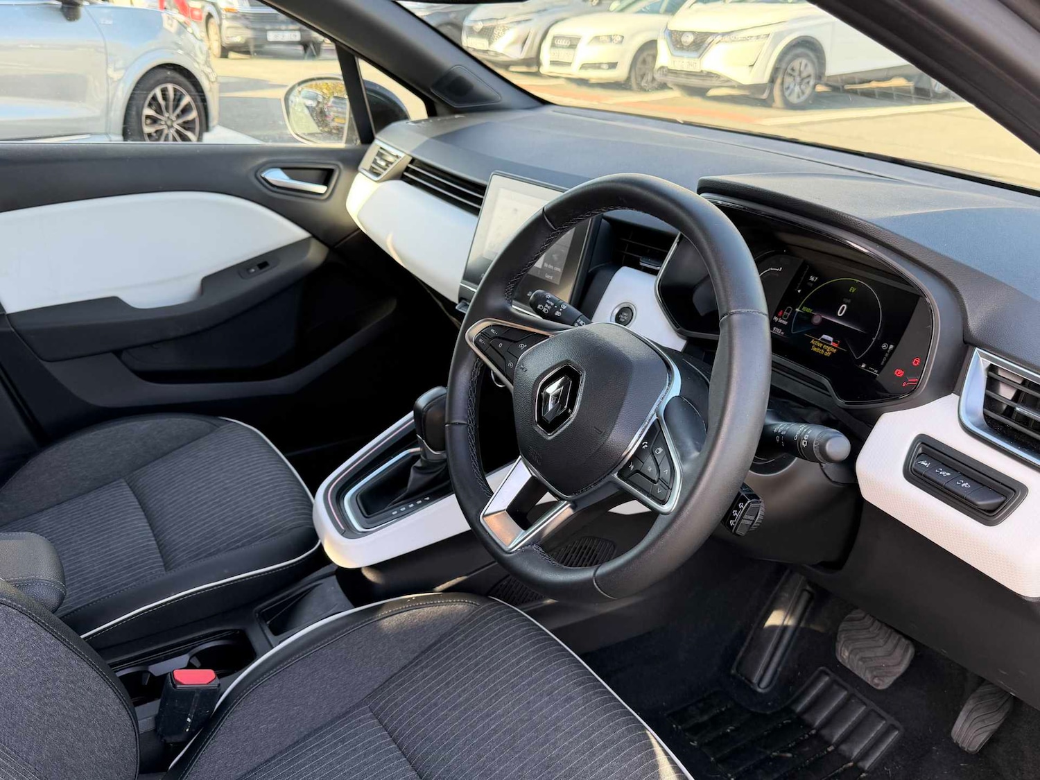 Used Renault Clio 2022 for sale - 76413982: Photo 24