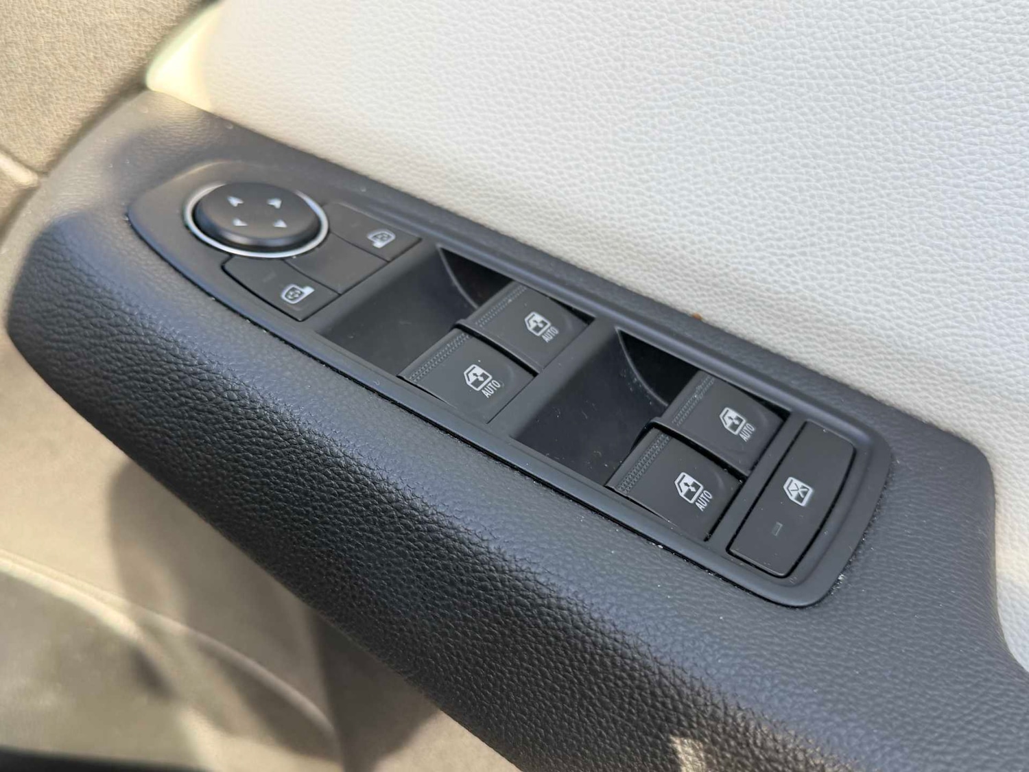 Used Renault Clio 2022 for sale - 76413982: Photo 26