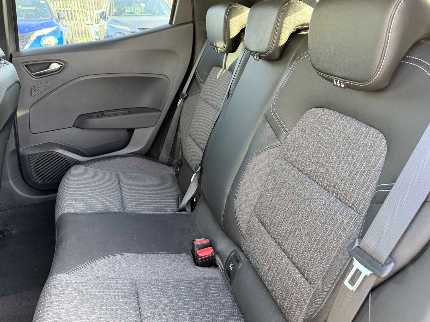 Used Renault Clio 2022 for sale - 76413982: Photo 38