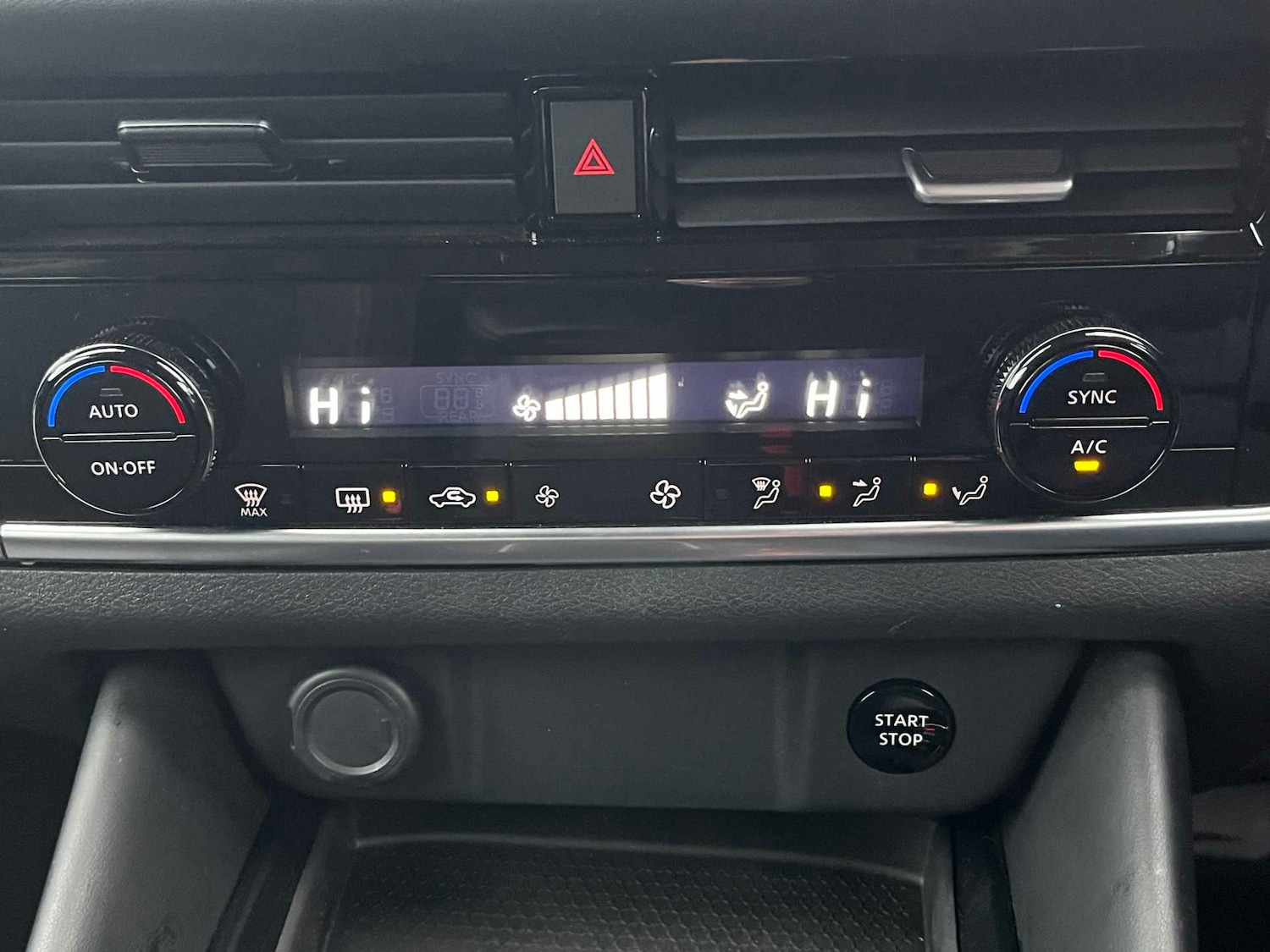 Used Nissan Qashqai 2022 for sale - 77289275: Photo 30