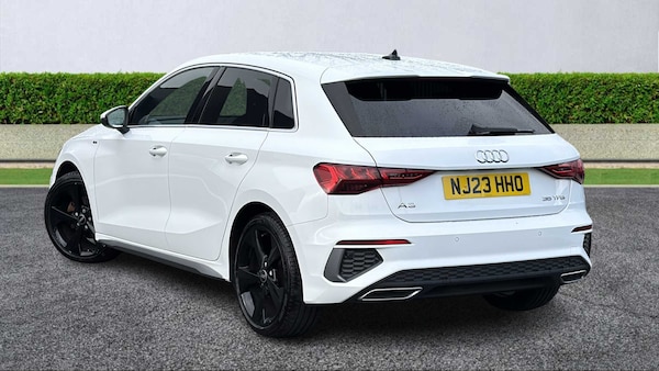 Used Audi A3 2023 for sale - 75633032: Photo 2