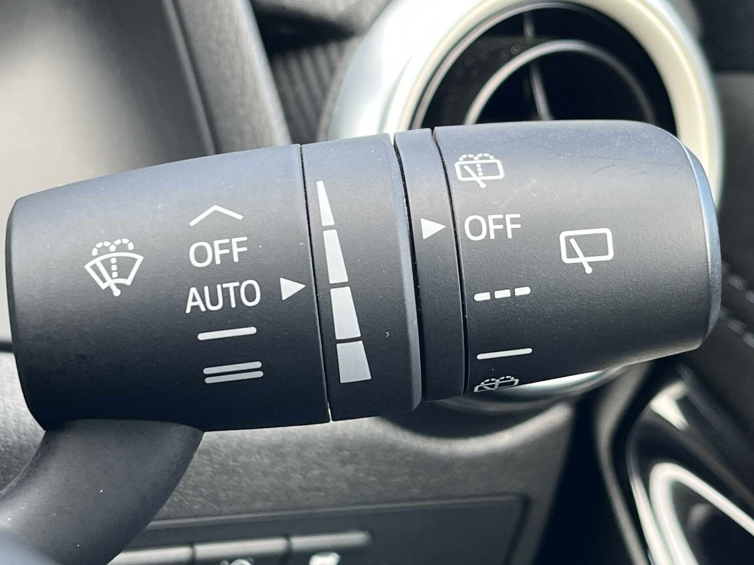 Used Mazda Mazda2 2022 for sale - 78196478: Photo 40