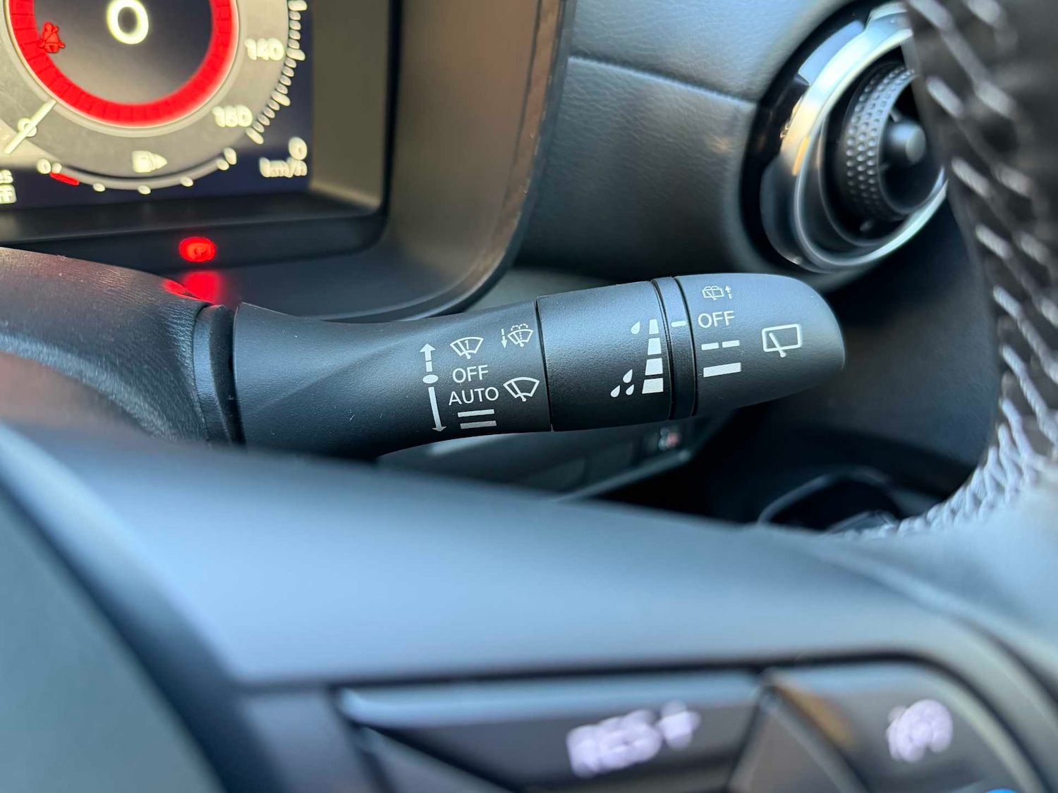 Used Nissan Juke 2025 for sale - 77028124: Photo 35