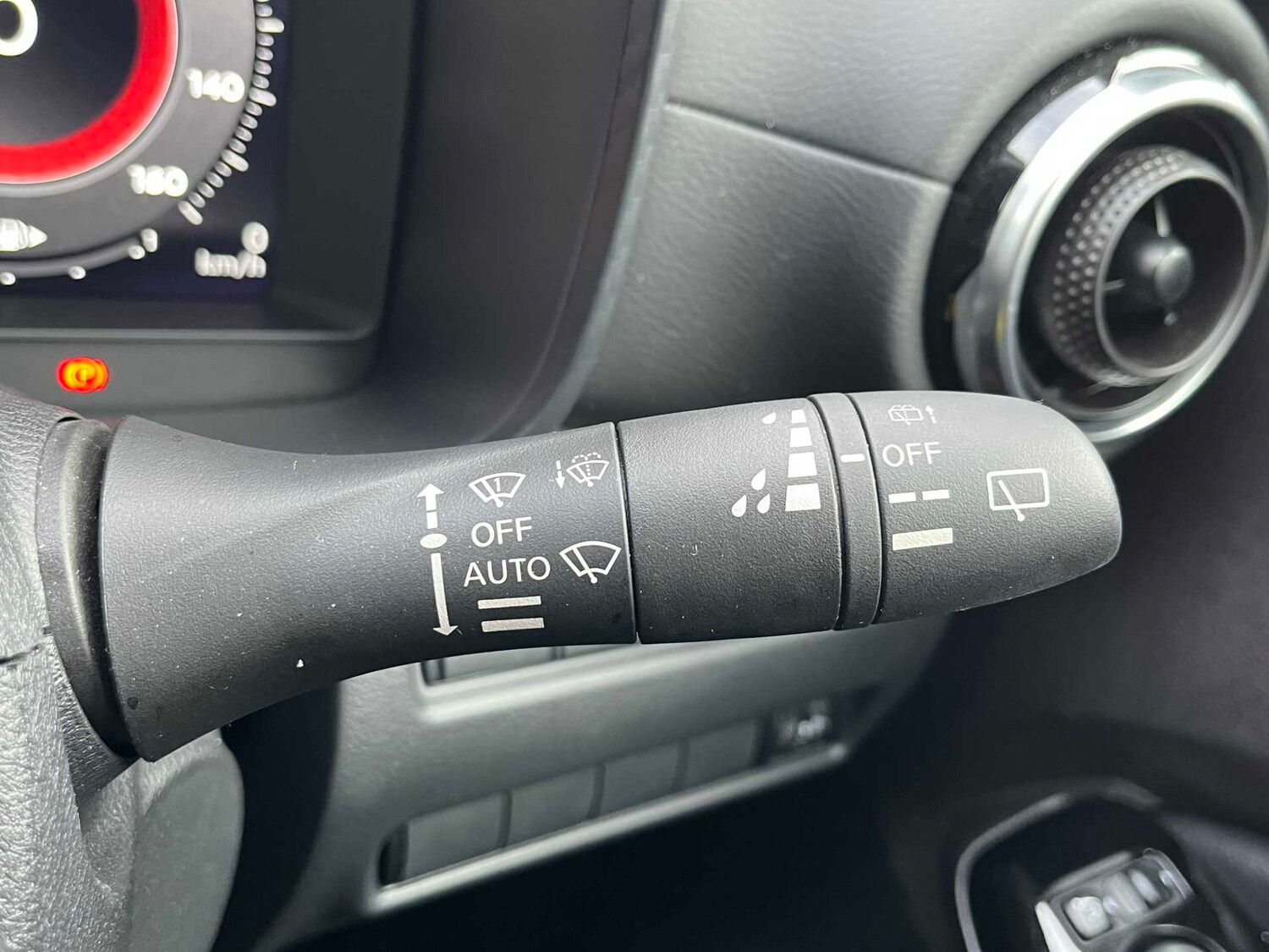 Used Nissan Juke 2024 for sale - 77578761: Photo 41