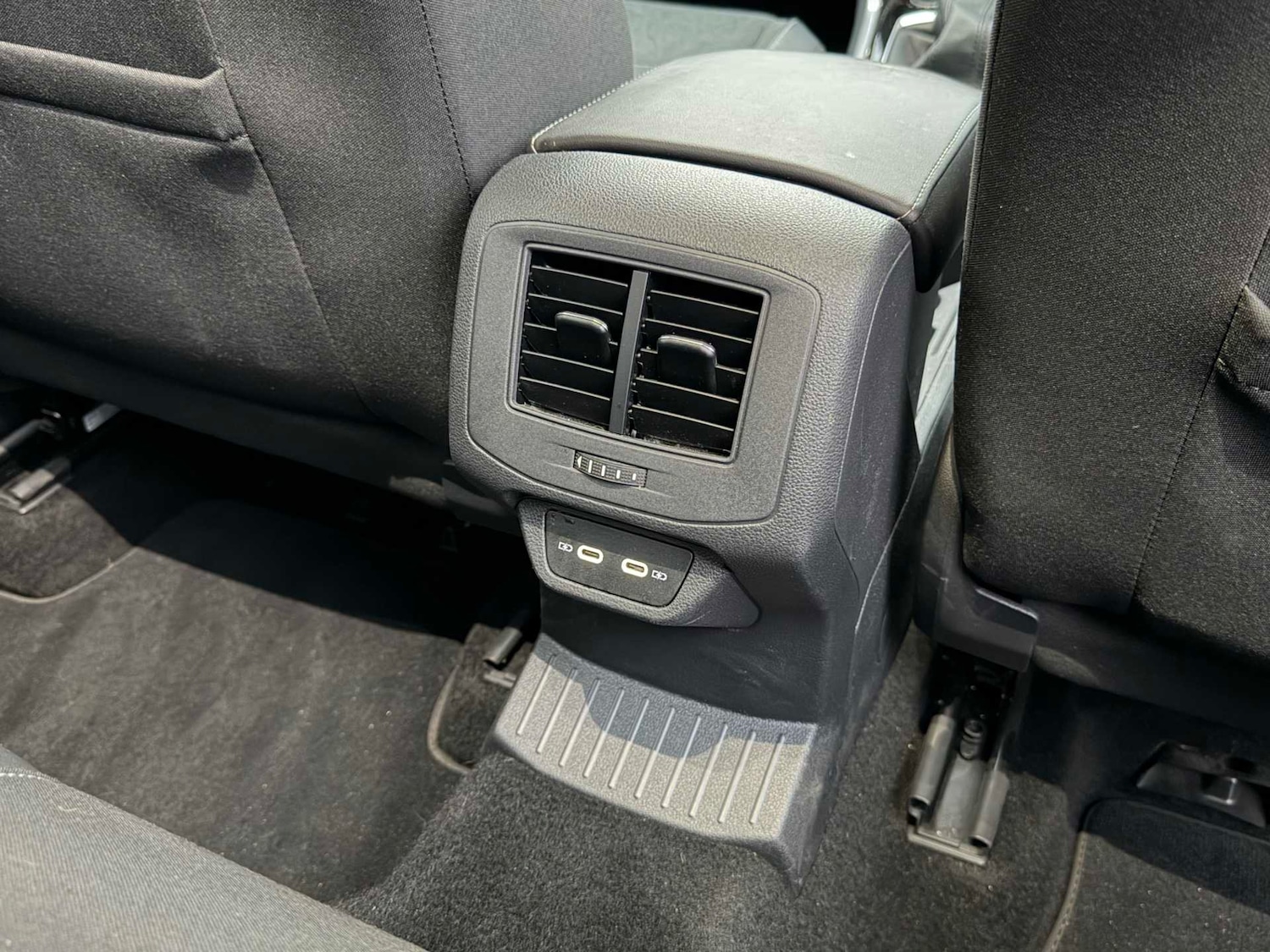 Used Volkswagen T-Roc 2022 for sale - 76497254: Photo 37