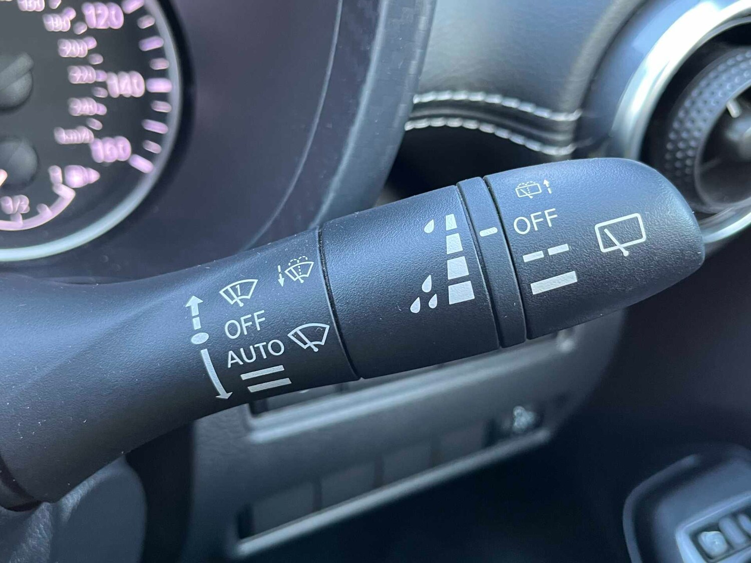 Used Nissan Juke 2023 for sale - 78194152: Photo 44