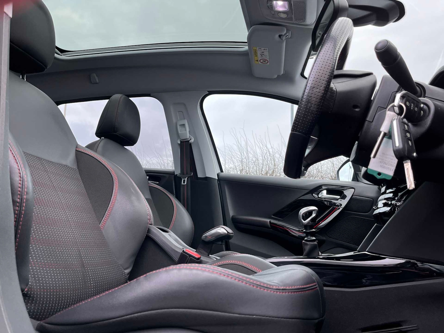 Used Peugeot 2008 2017 for sale - 77201363: Photo 23