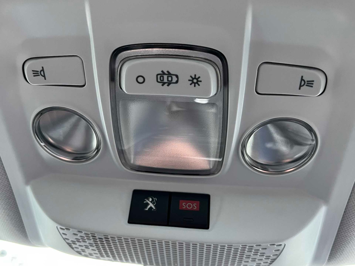 Used Peugeot 2008 2017 for sale - 77201363: Photo 34