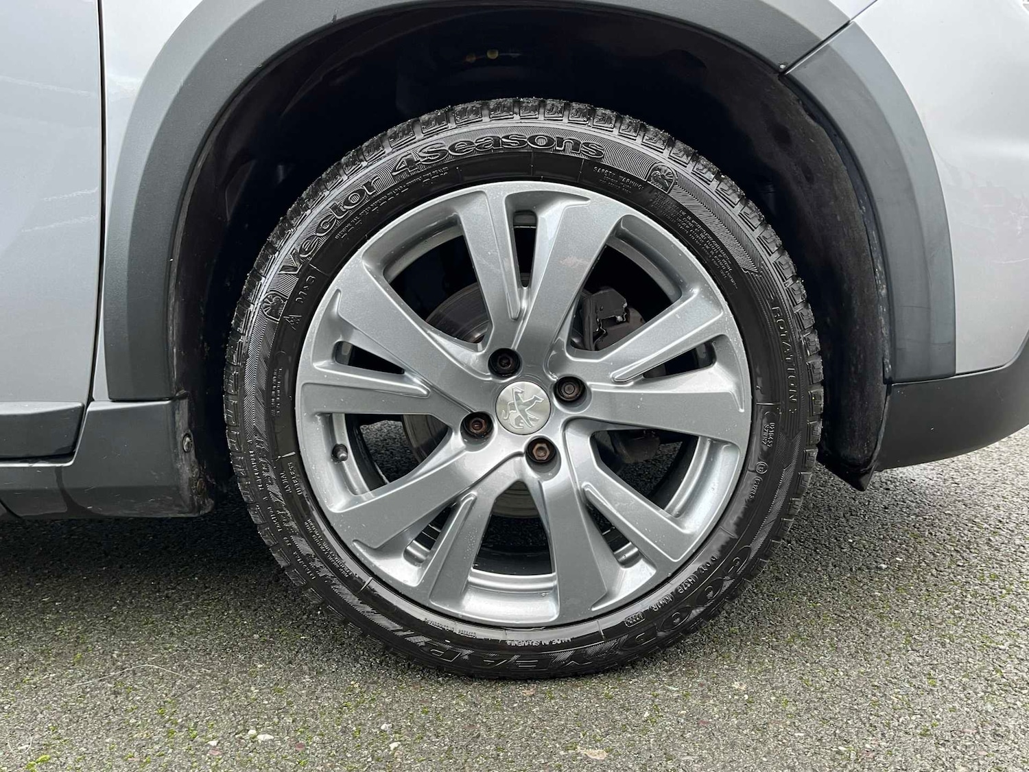 Used Peugeot 2008 2017 for sale - 77201363: Photo 4