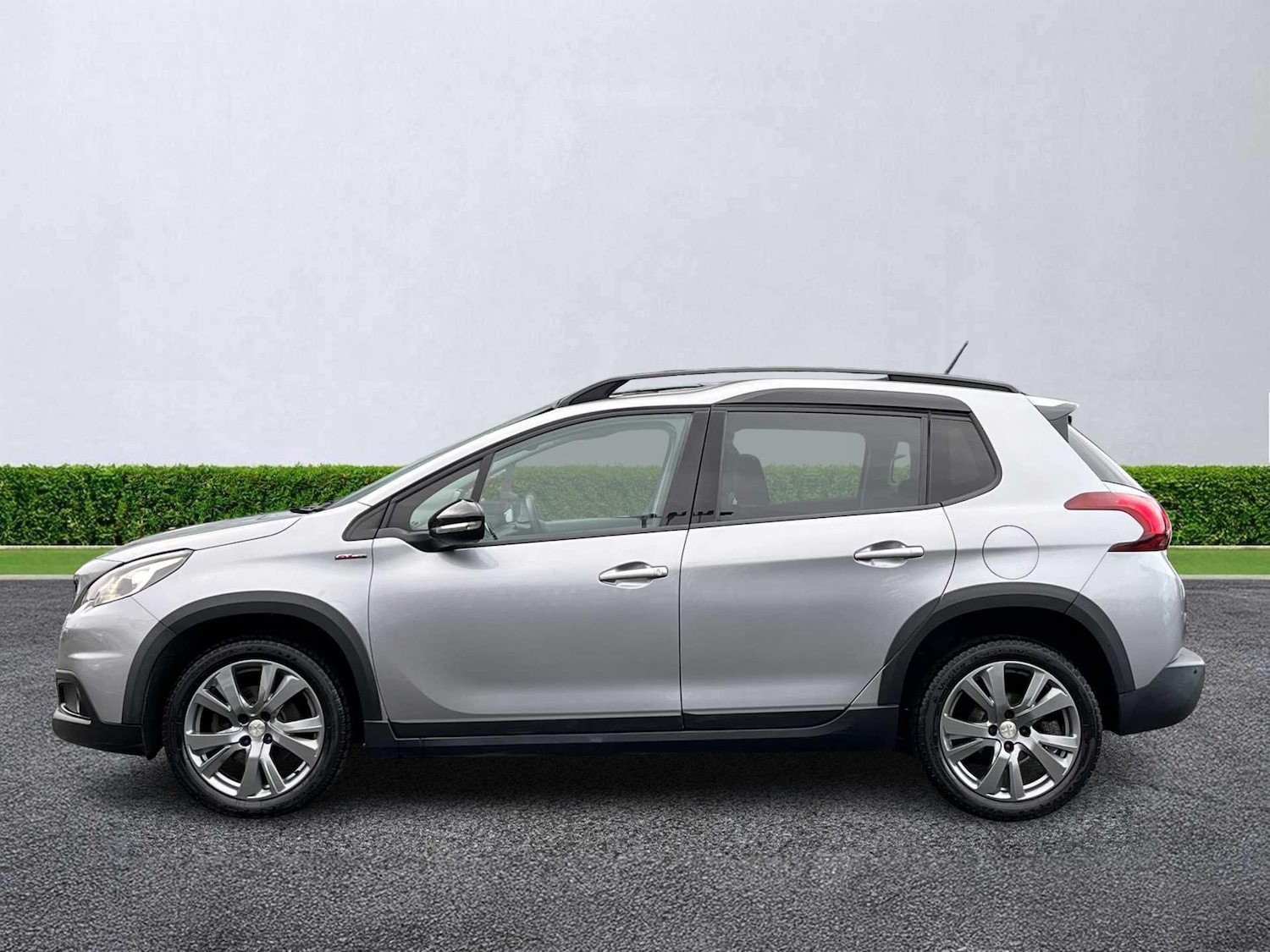 Used Peugeot 2008 2017 for sale - 77201363: Photo 9