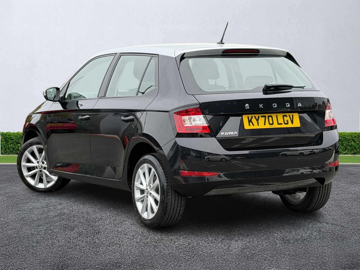 Used Skoda Fabia 2020 for sale - 76418222: Photo 2