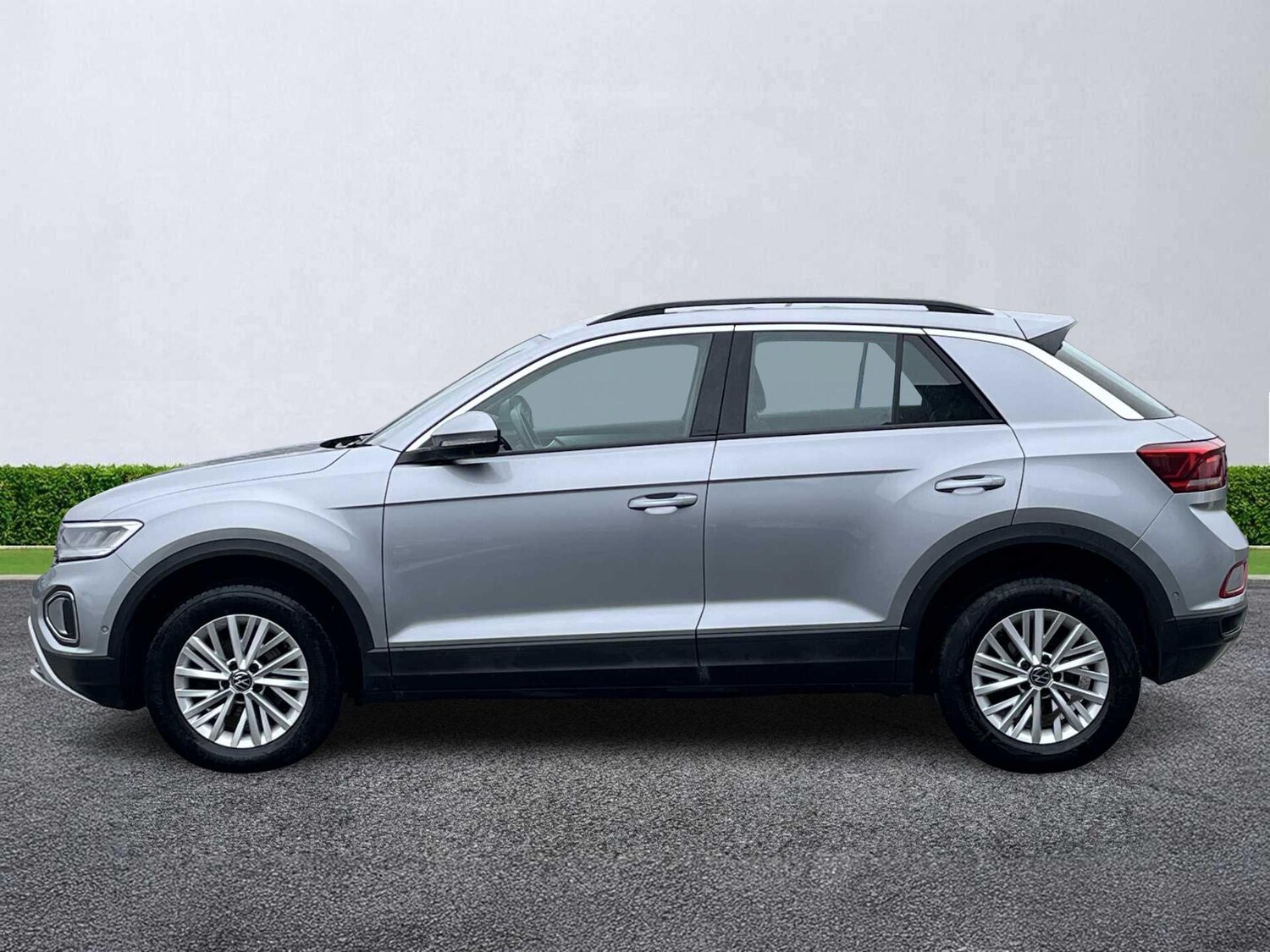Used Volkswagen T-Roc 2022 for sale - 77701329: Photo 14