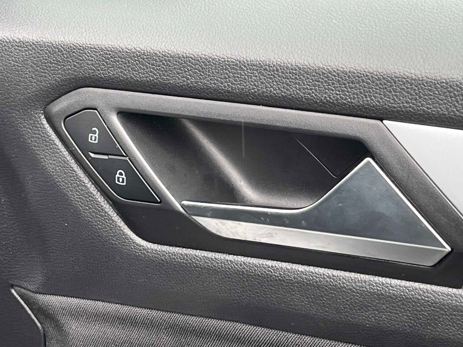 Used Volkswagen T-Roc 2022 for sale - 77701329: Photo 17