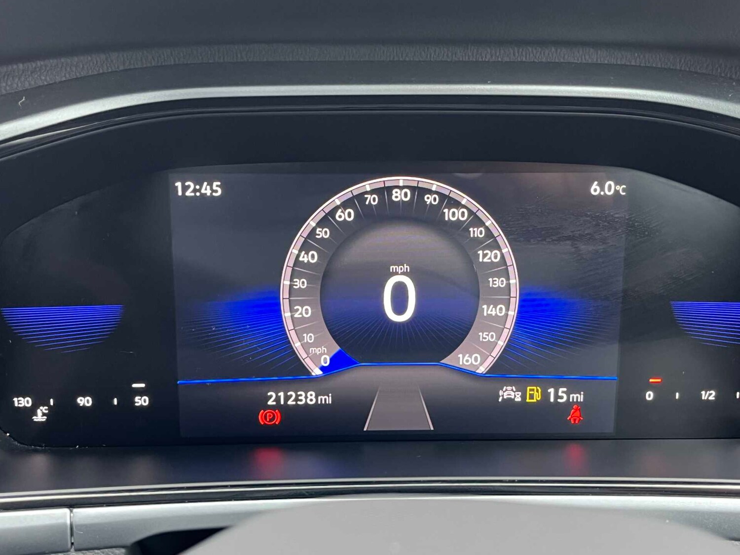 Used Volkswagen T-Roc 2022 for sale - 77701329: Photo 35