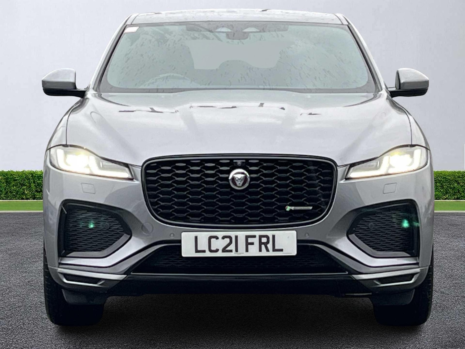 Used Jaguar F-Pace 2021 for sale - 77385377: Photo 2