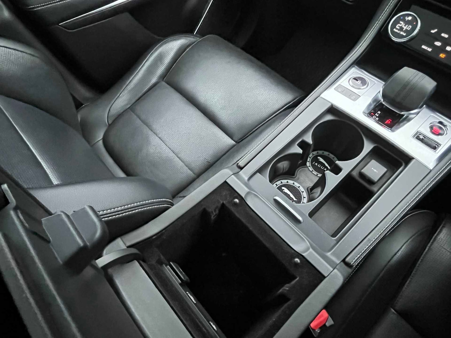 Used Jaguar F-Pace 2021 for sale - 77385377: Photo 37