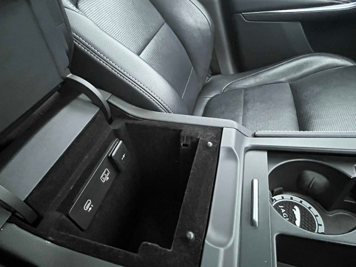 Used Jaguar F-Pace 2021 for sale - 77385377: Photo 38