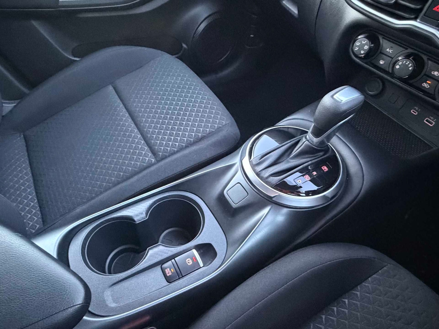 Used Nissan Juke 2024 for sale - 77201358: Photo 15