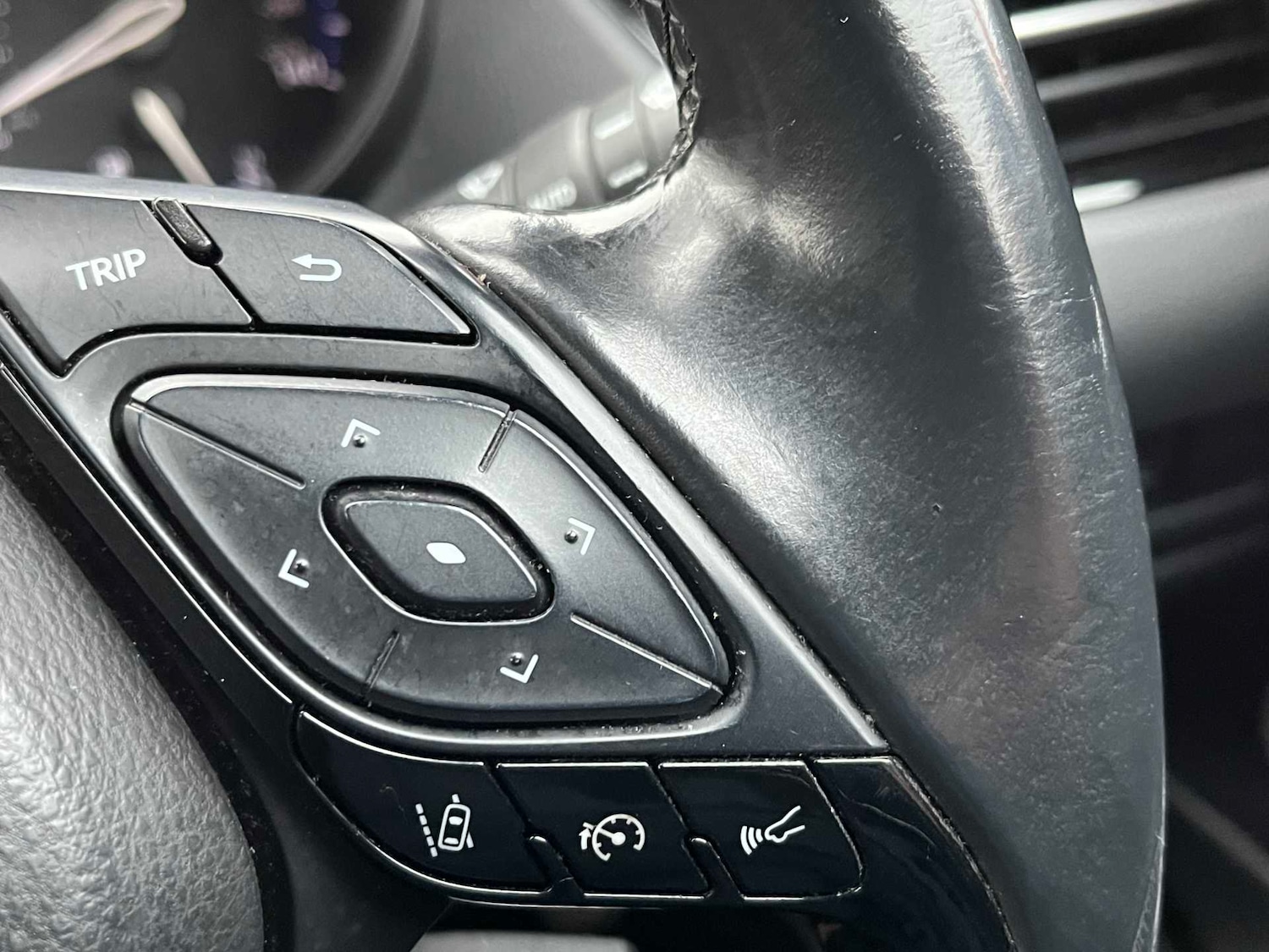 Used Toyota C-HR 2019 for sale - 77980057: Photo 36