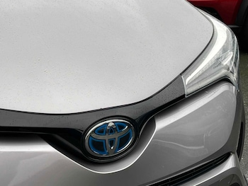 Used Toyota C-HR 2019 for sale - 77980057: Photo
