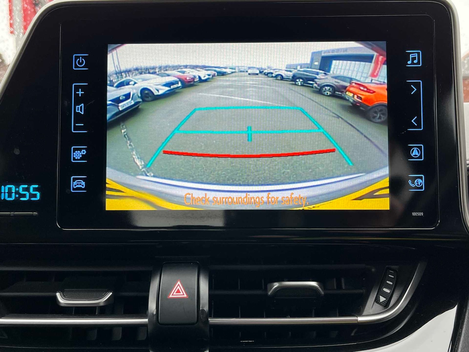 Used Toyota C-HR 2019 for sale - 77980057: Photo 42