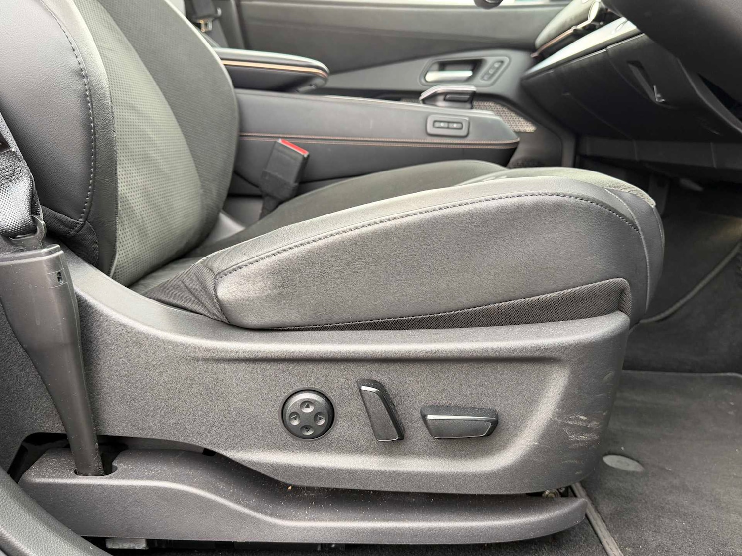 Used Nissan ARIYA 2025 for sale - 75513085: Photo 38