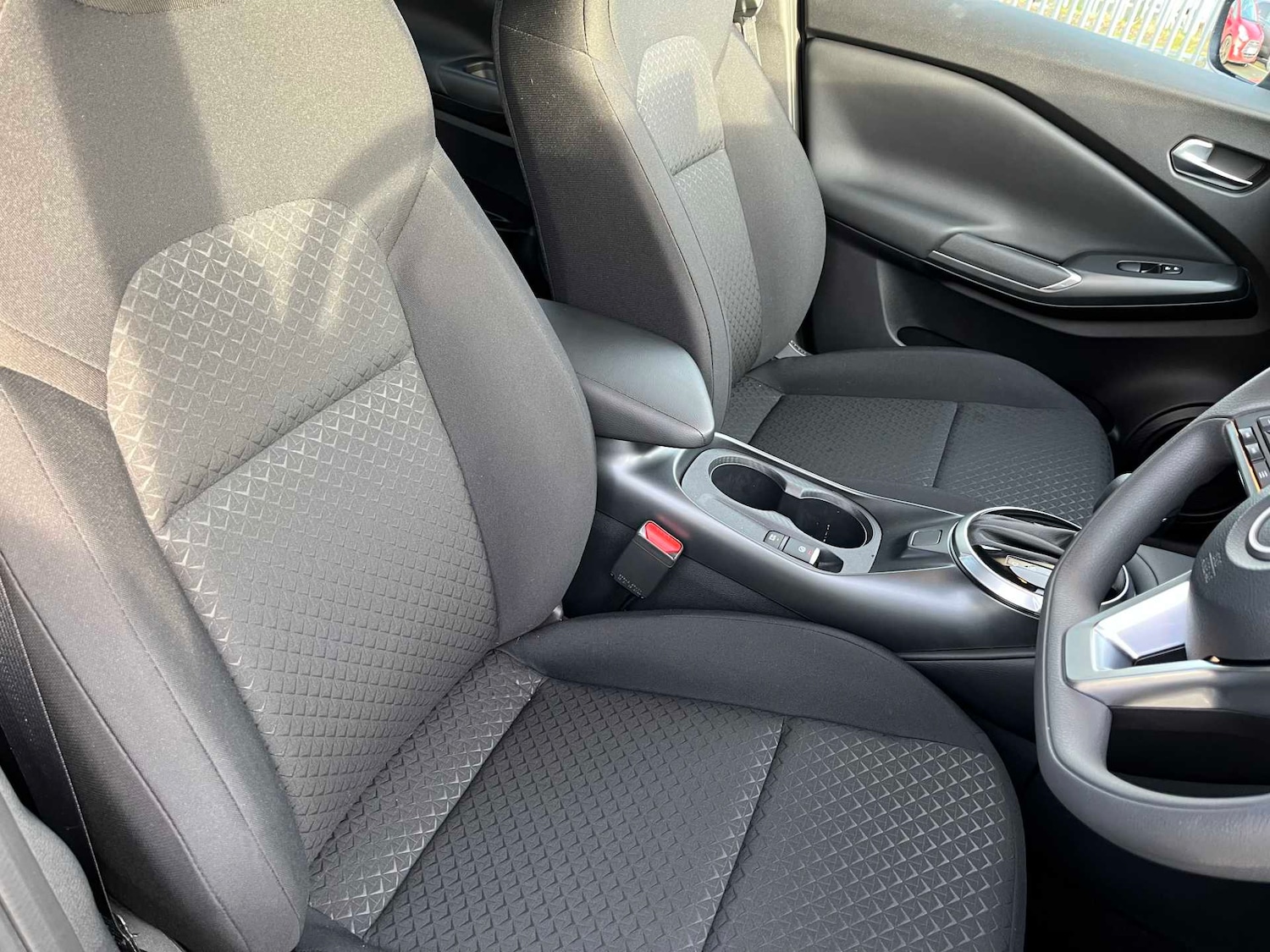 Used Nissan Juke 2024 for sale - 77201353: Photo 33