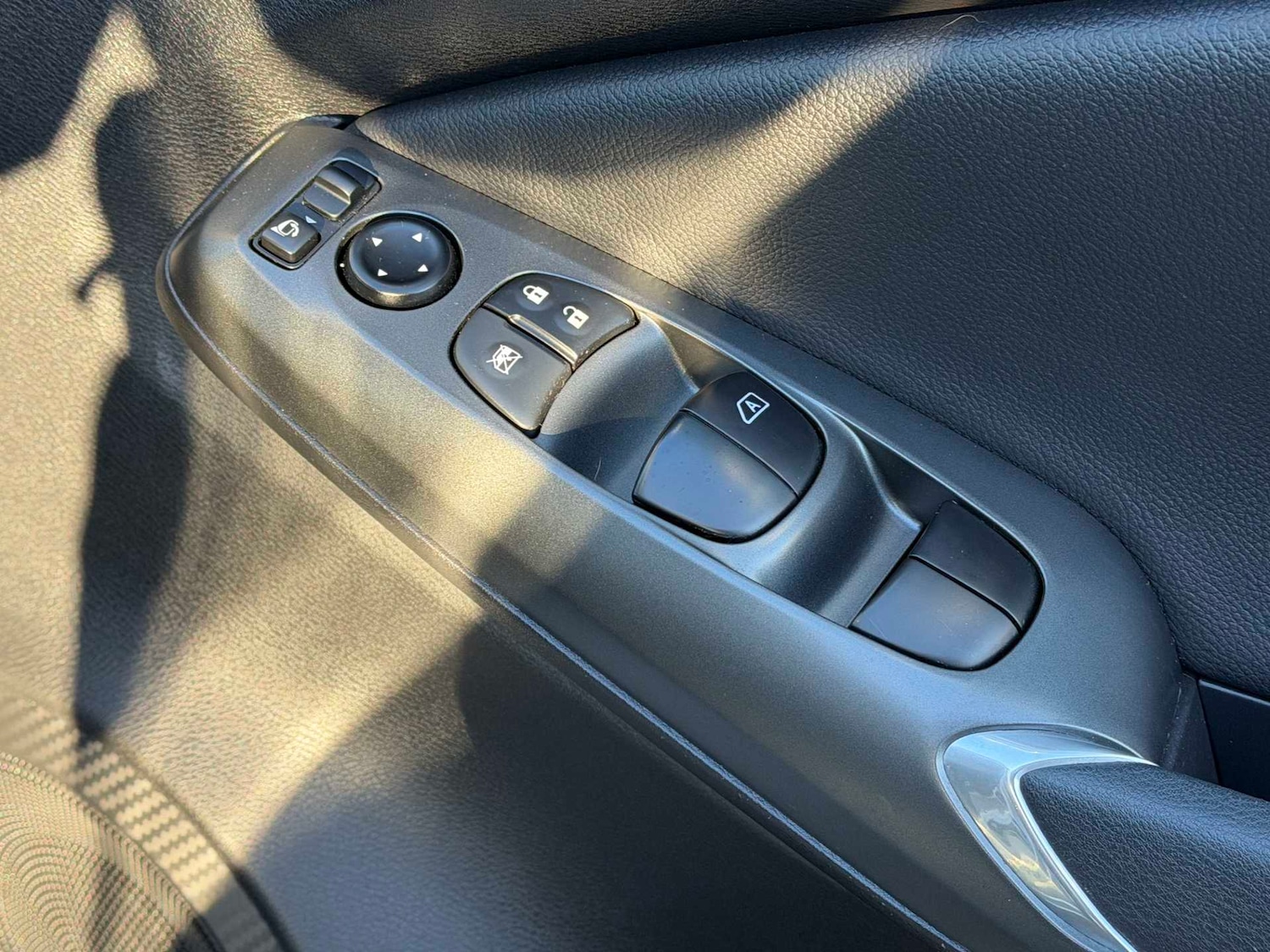 Used Nissan Juke 2024 for sale - 77085492: Photo 27