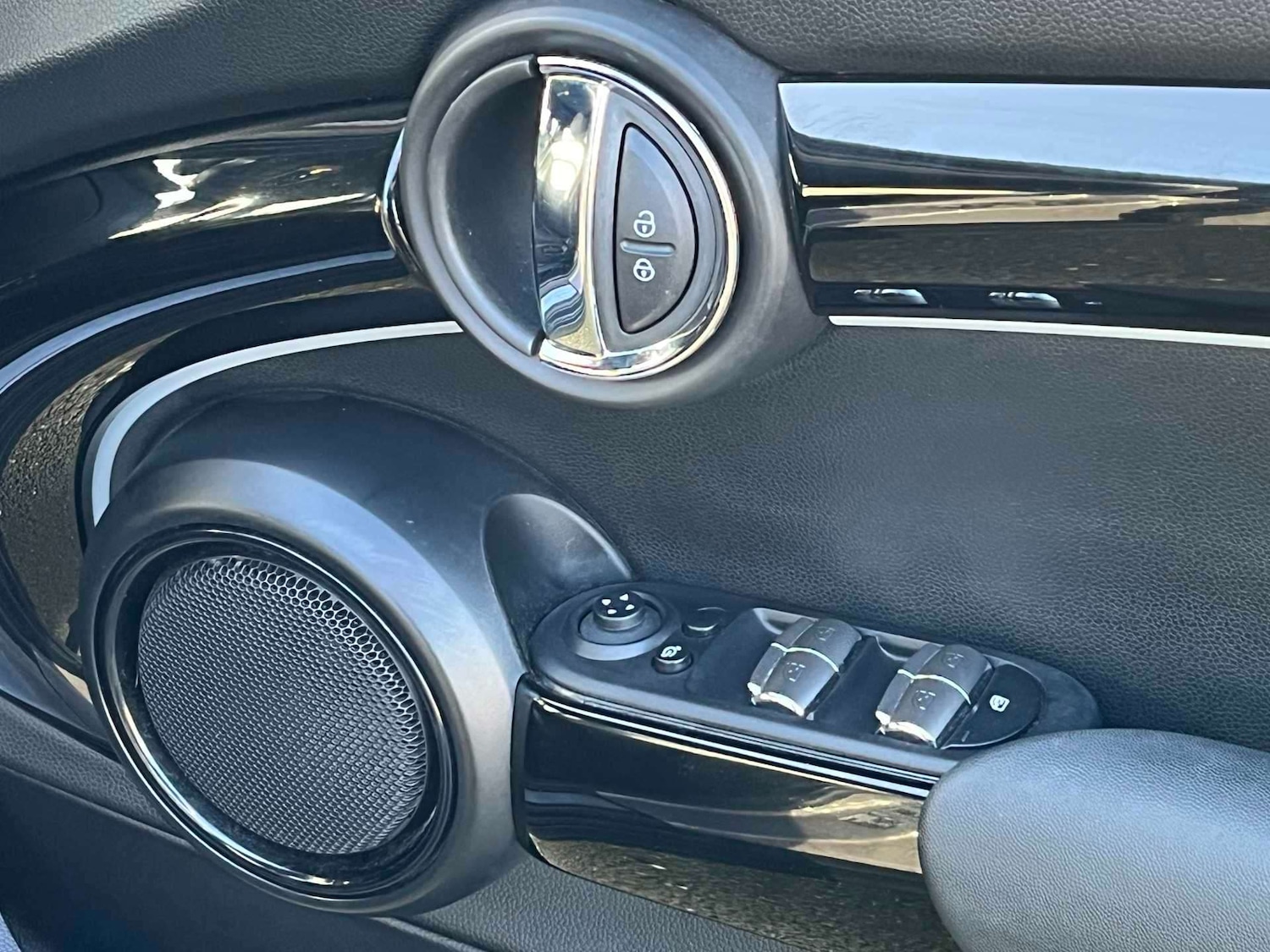 Used MINI Hatch 2022 for sale - 77676384: Photo 21