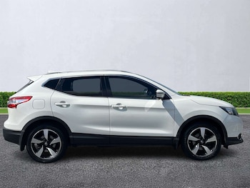Used Nissan Qashqai 2017 for sale - 79399368: Photo