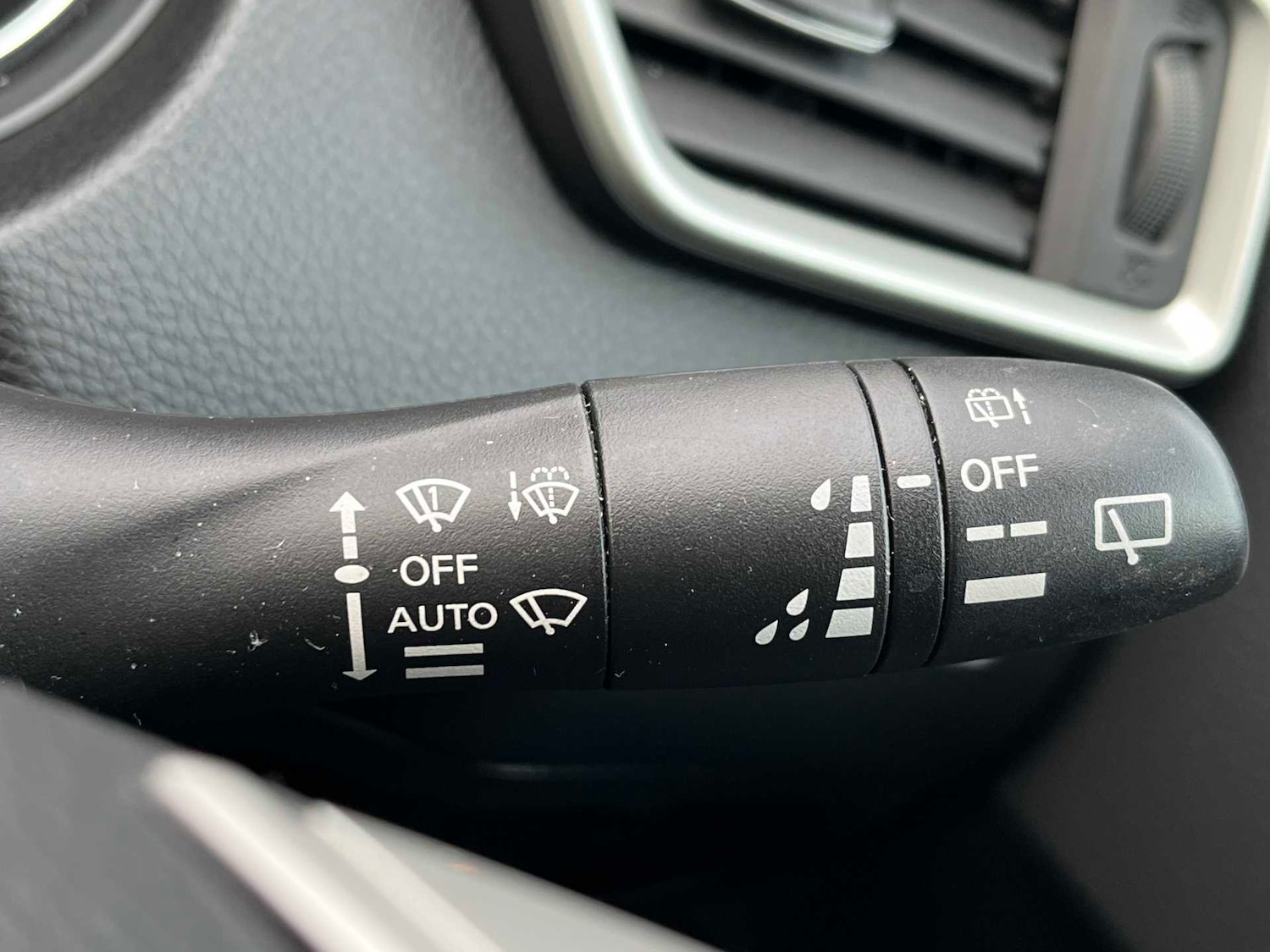 Used Nissan Qashqai 2016 for sale - 77542498: Photo 38