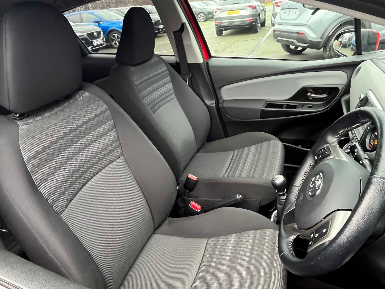 Used Toyota Yaris 2016 for sale - 77830498: Photo 20