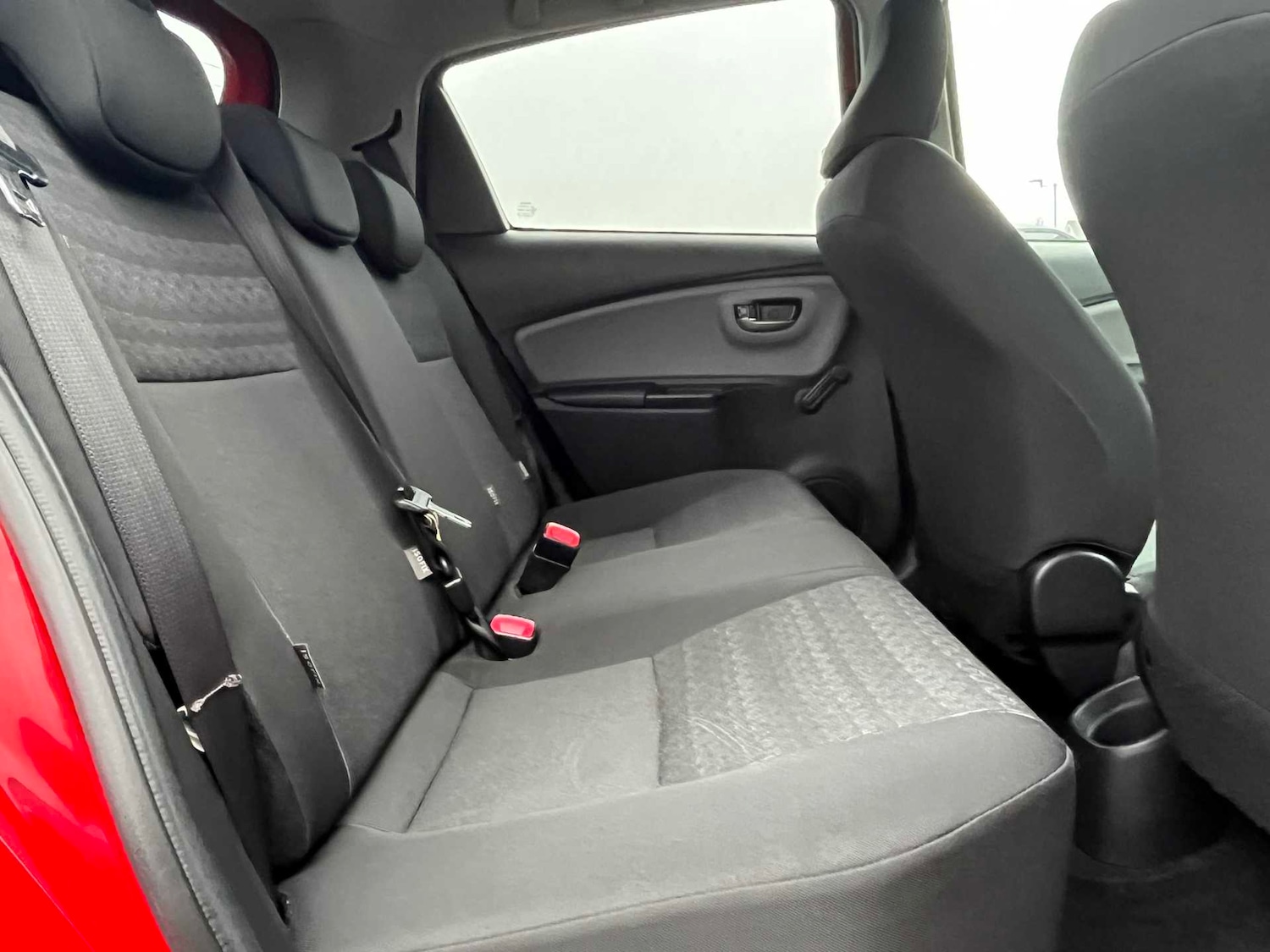 Used Toyota Yaris 2016 for sale - 77830498: Photo 43