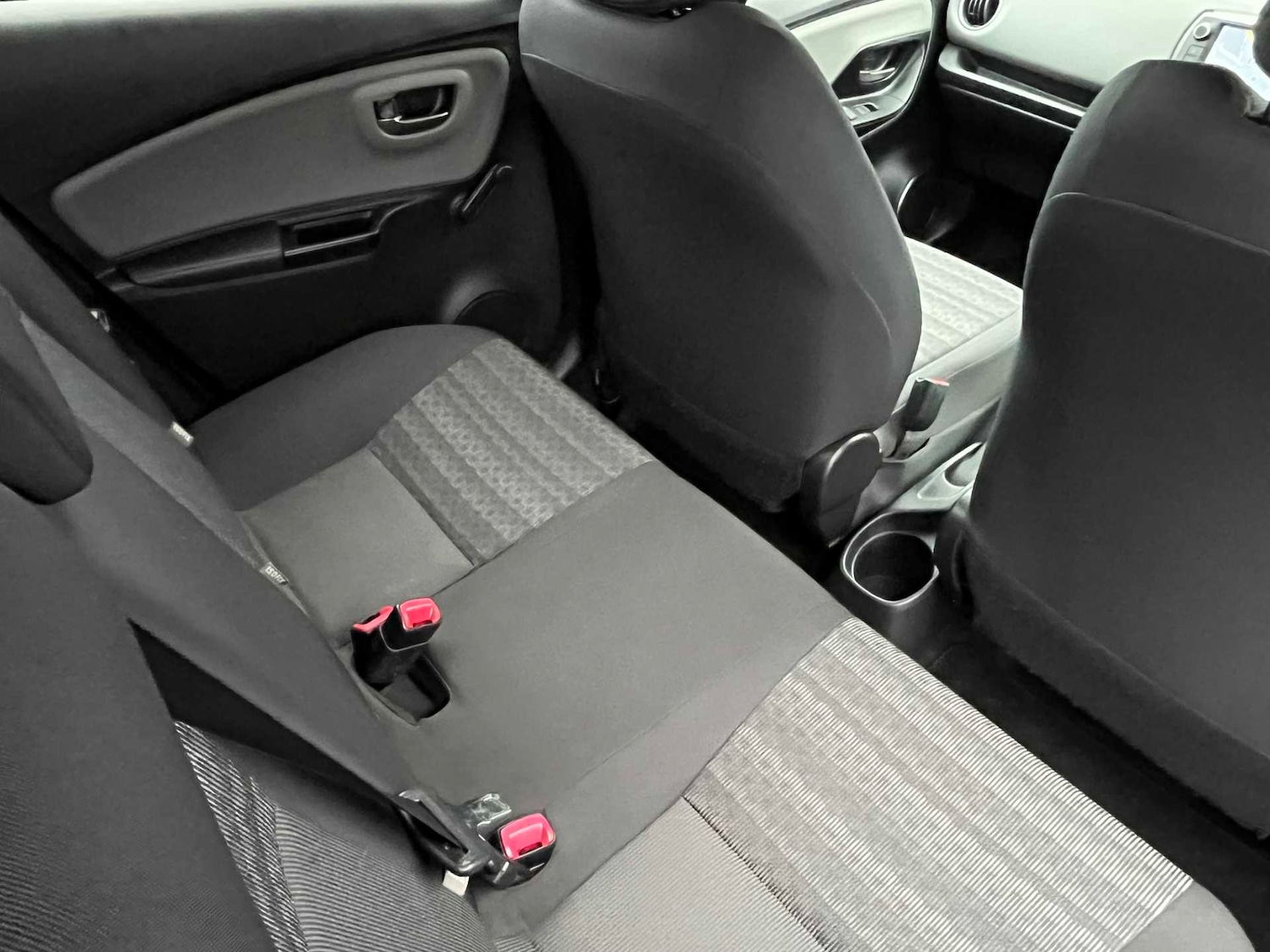 Used Toyota Yaris 2016 for sale - 77830498: Photo 45